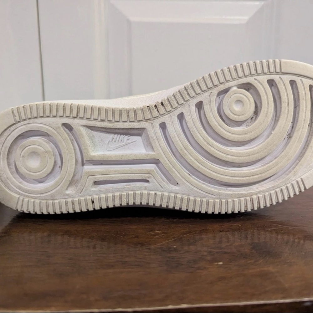 Women's Nike Air Force 1 PLT.AF.ORM Triple White Size 8.5 - Picture 10 of 13
